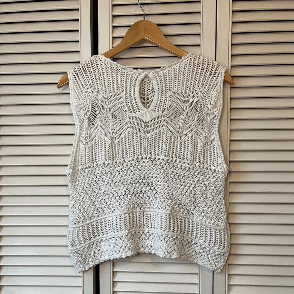 Abercrombie & Fitch Crochet Sleeveless Top - Picture 3 of 6